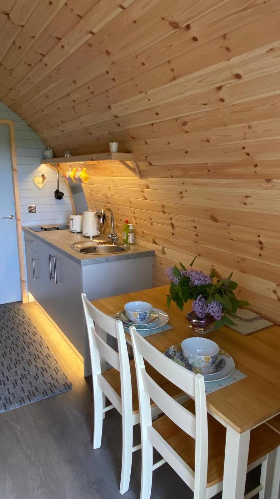 Campsie Luxury Pods With Hot Tub Hotel Glasgow Luaran gambar