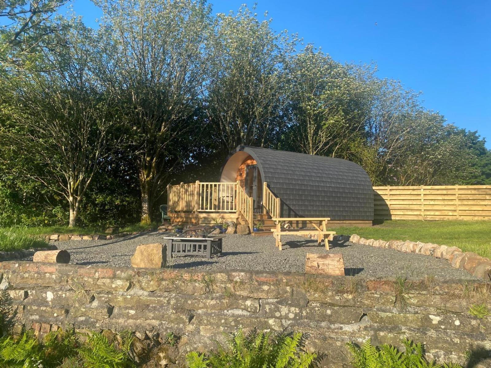 Campsie Luxury Pods With Hot Tub Hotel Glasgow Luaran gambar