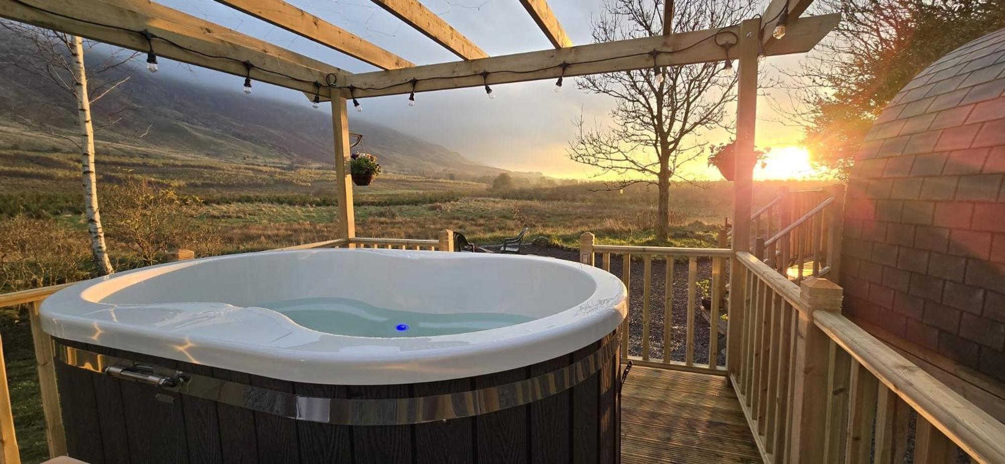 Campsie Luxury Pods With Hot Tub Hotel Glasgow Luaran gambar