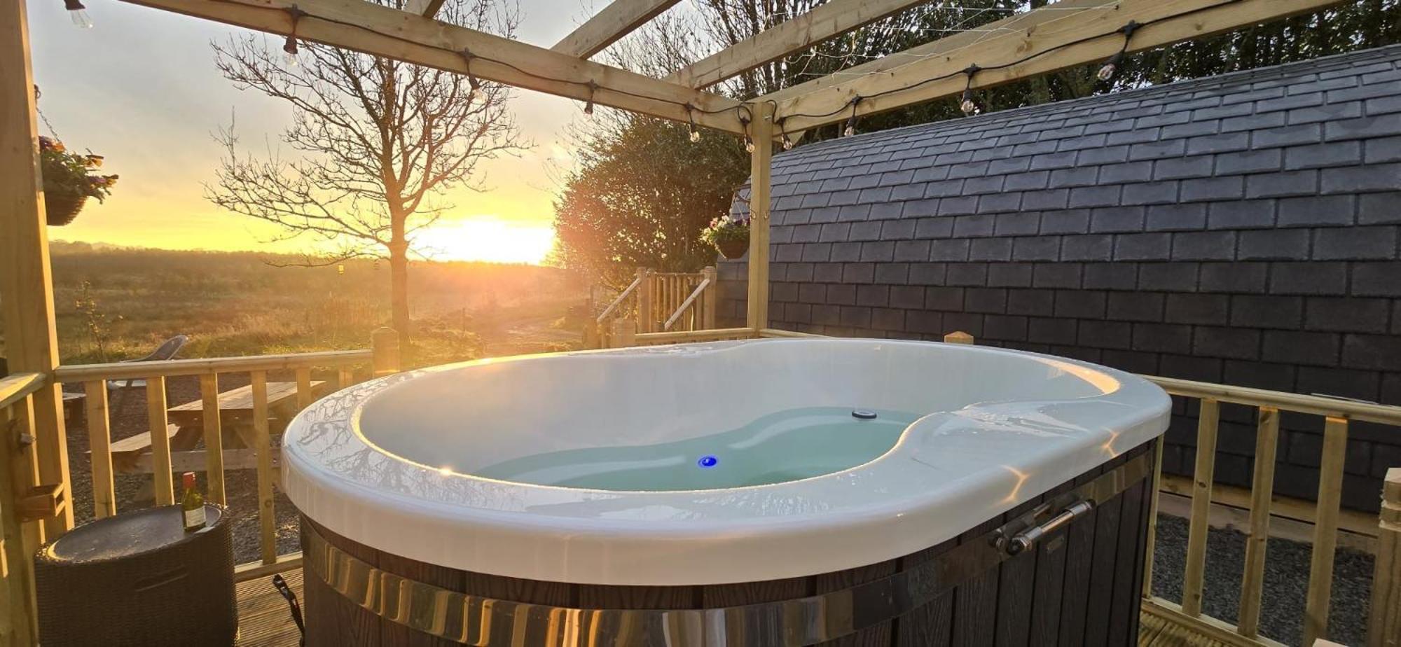 Campsie Luxury Pods With Hot Tub Hotel Glasgow Luaran gambar